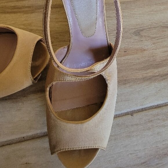 Gucci Beige Satin Strappy Peekaboo Stilettos Pump Shoes Eur. 36.5 - Picture 10 of 15